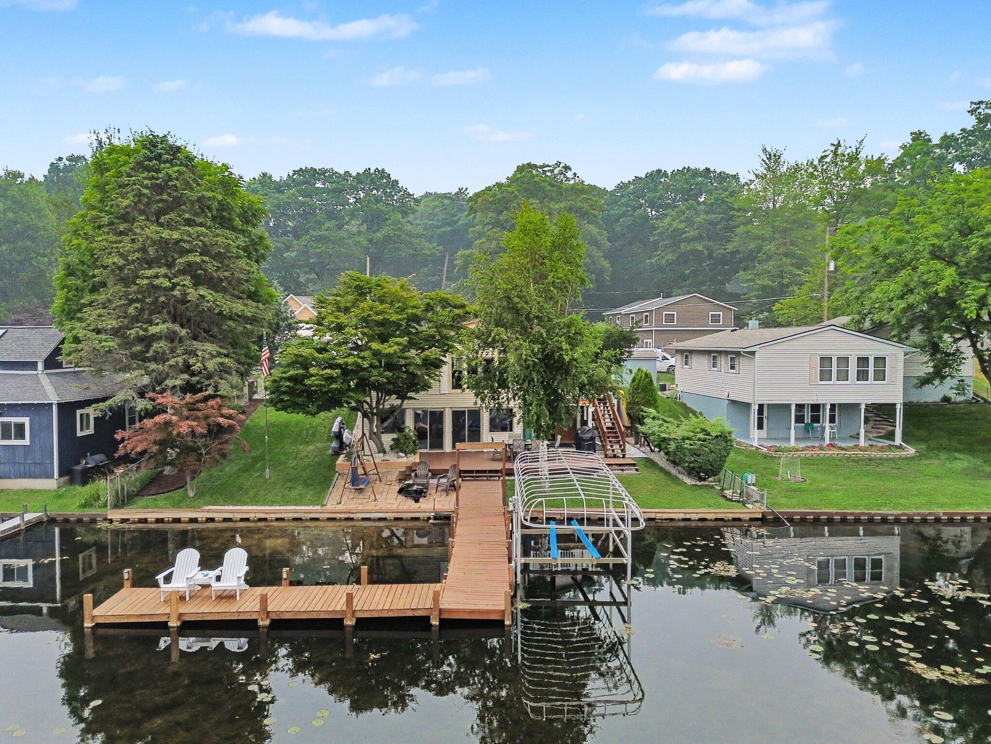 6951 W Jackson Road Ludington MI 49431