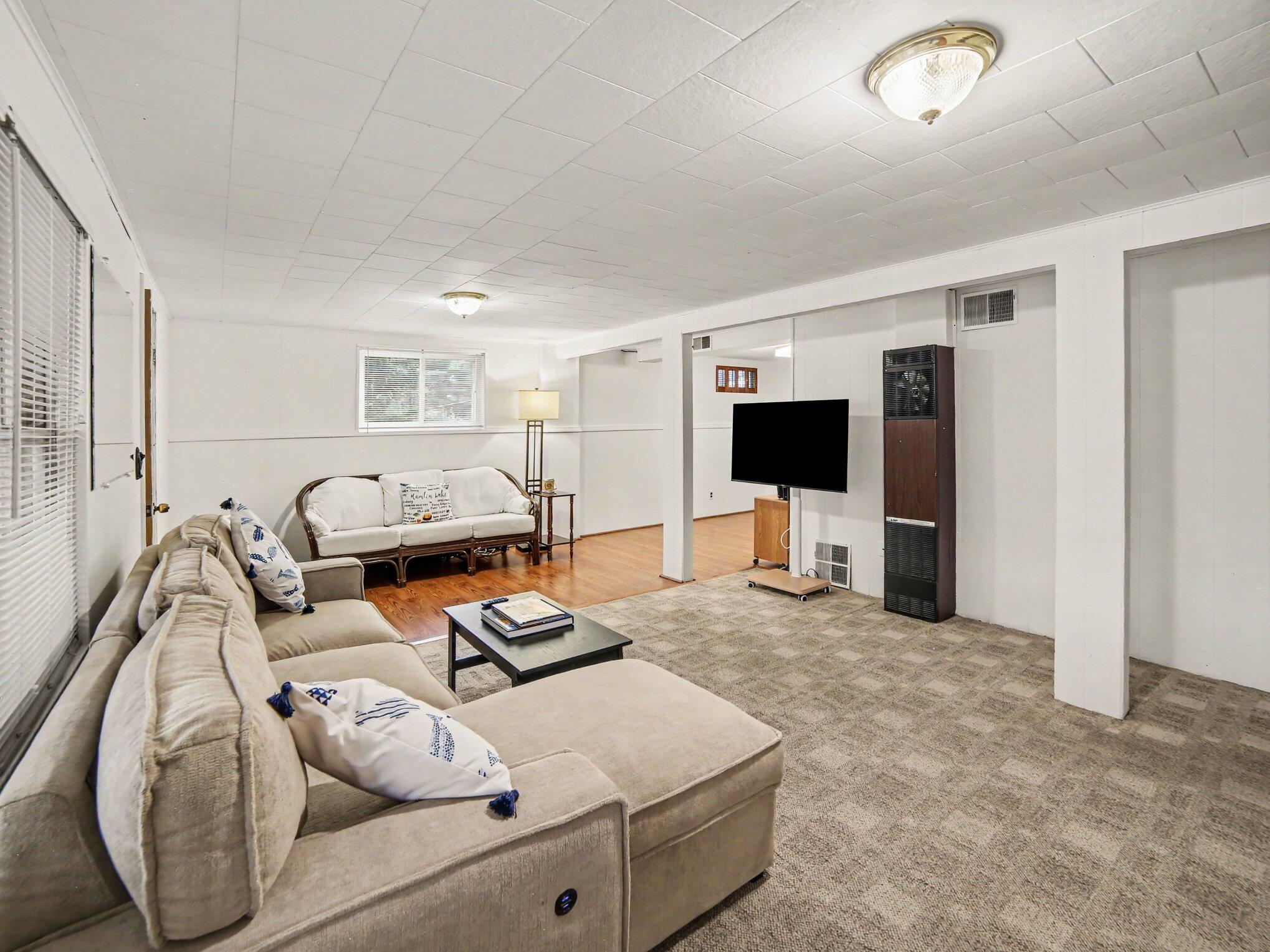 6951 W Jackson Road Ludington MI 49431