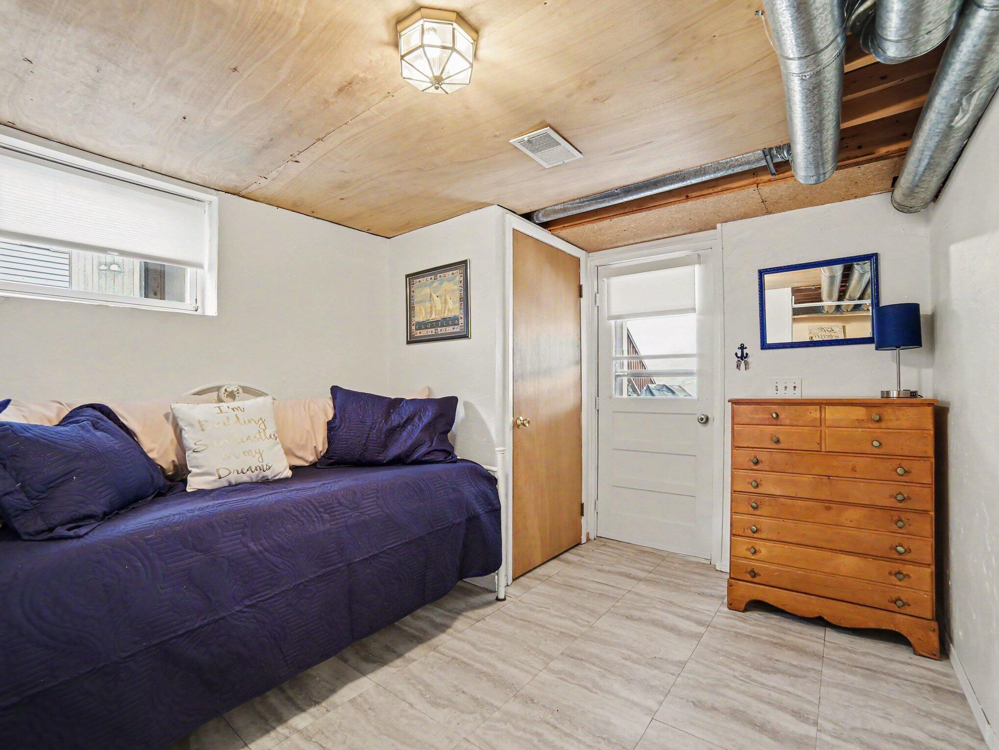 6951 W Jackson Road Ludington MI 49431