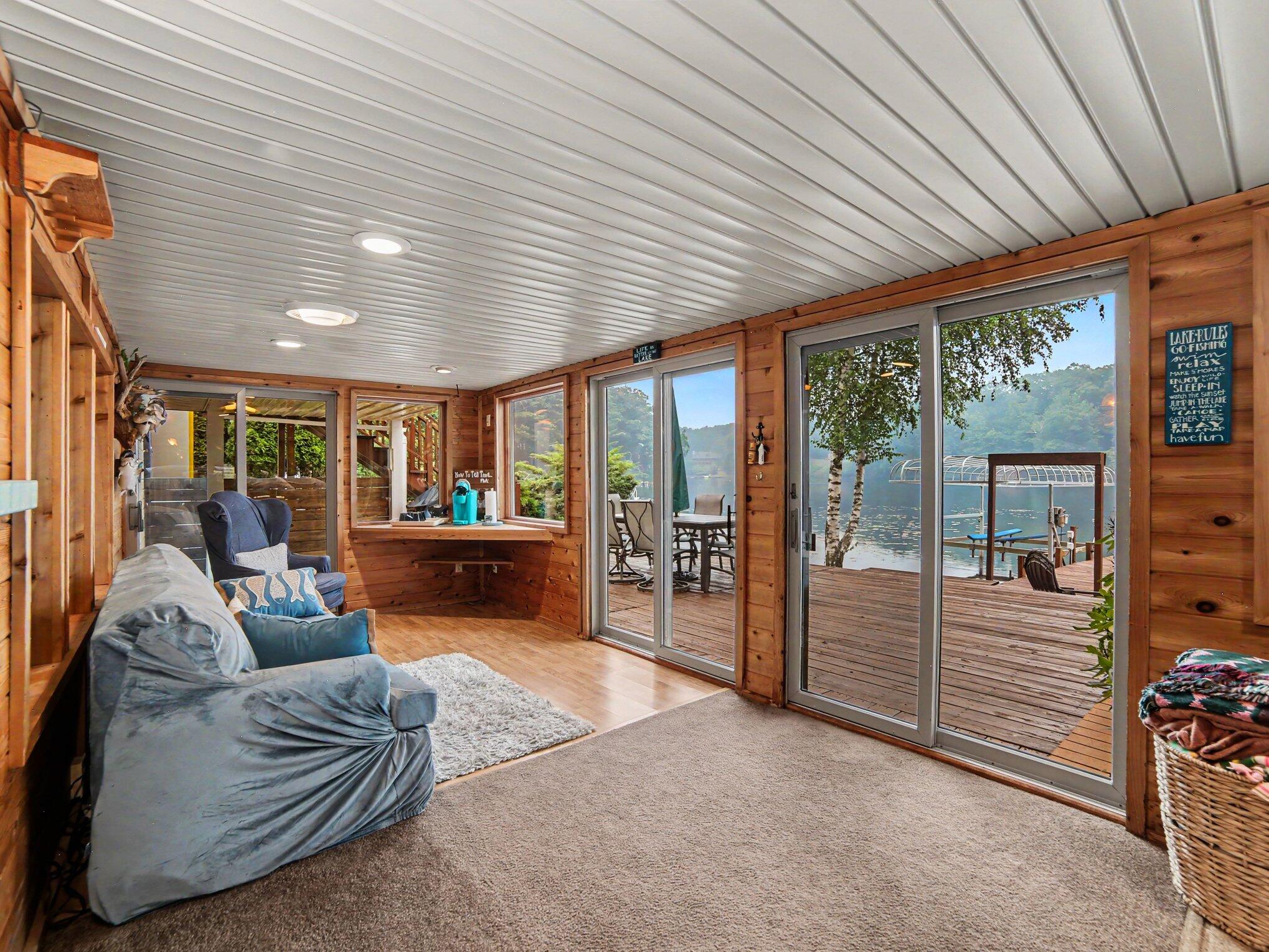 6951 W Jackson Road Ludington MI 49431