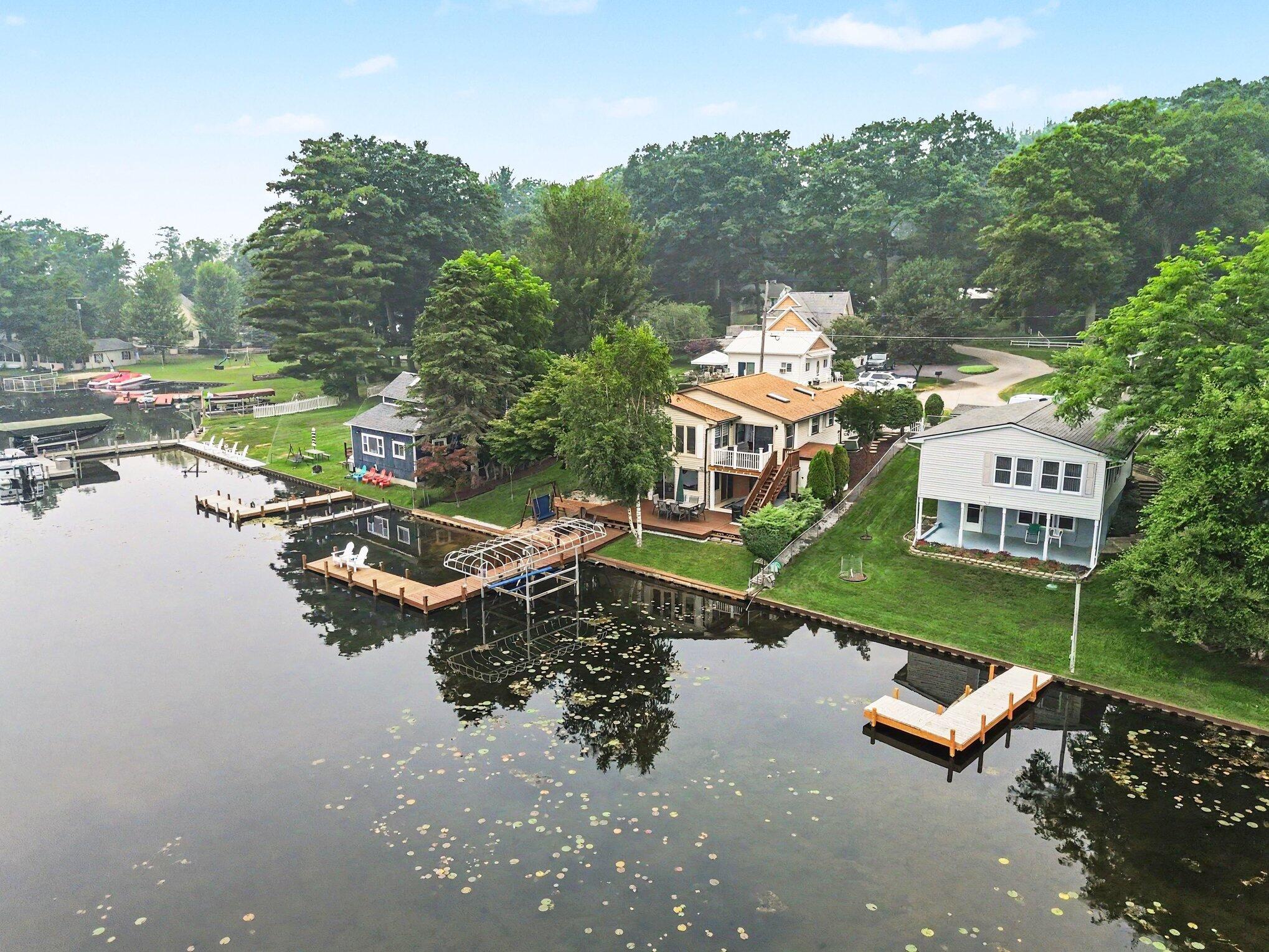 6951 W Jackson Road Ludington MI 49431