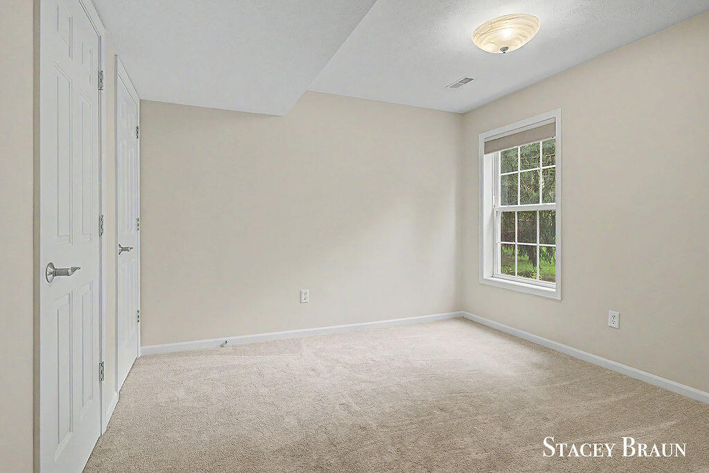5420 Clemwood Court SE Ada MI 49301