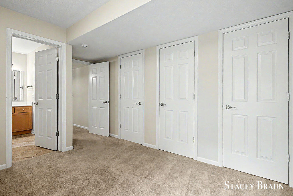 5420 Clemwood Court SE Ada MI 49301