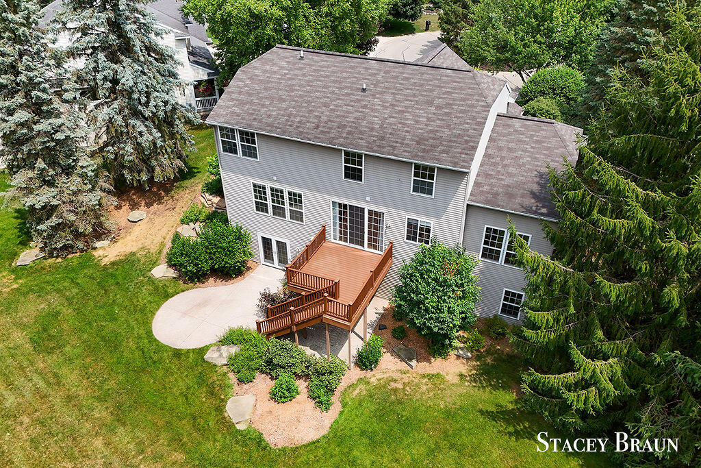 5420 Clemwood Court SE Ada MI 49301