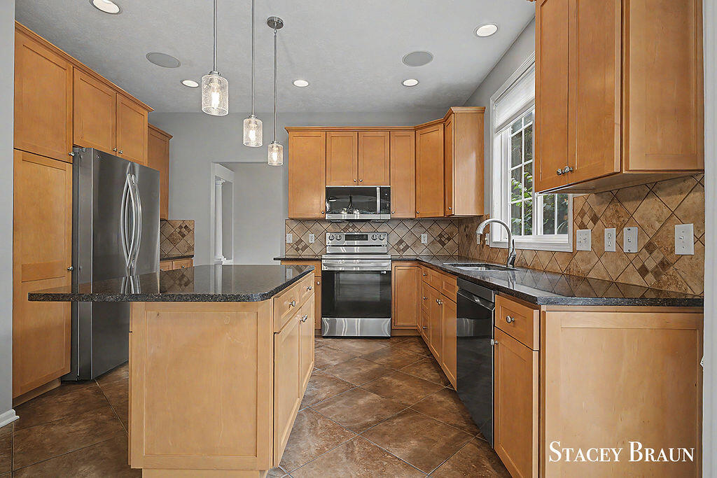 5420 Clemwood Court SE Ada MI 49301