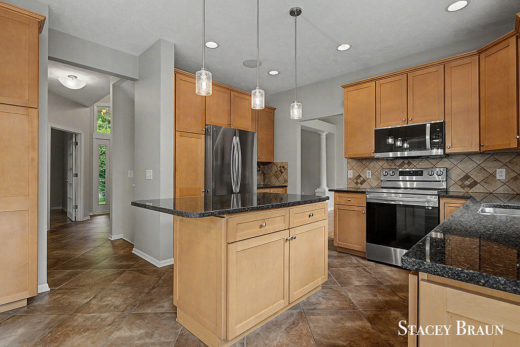 5420 Clemwood Court SE Ada MI 49301