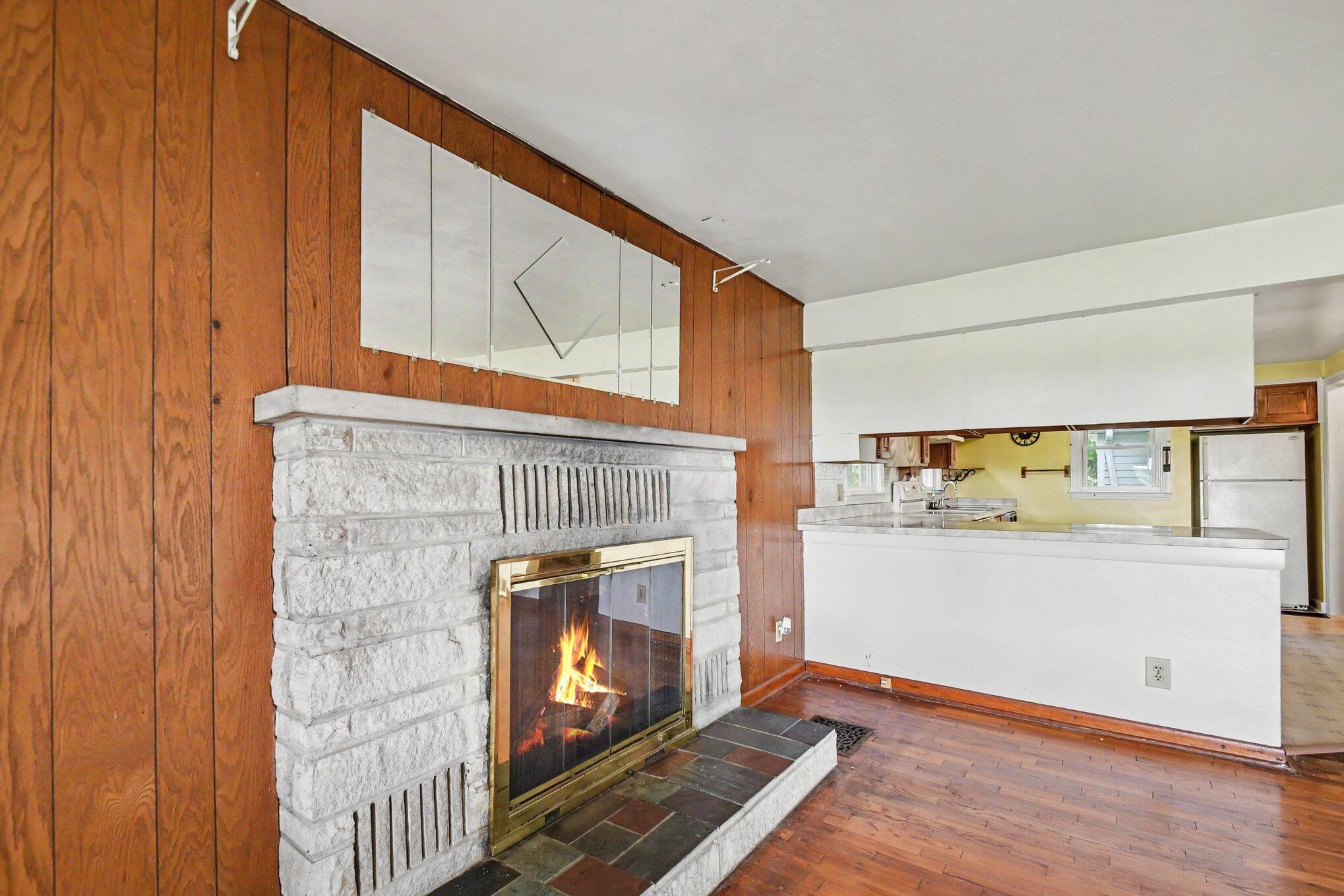 21648 E Us-12 Edwardsburg MI 49112
