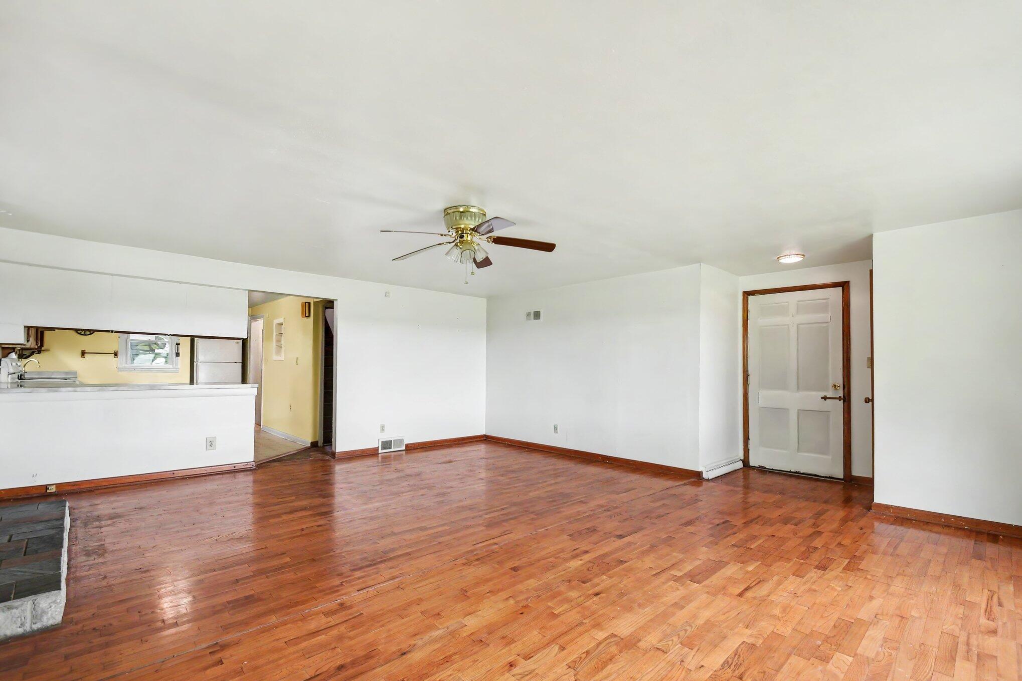 21648 E Us-12 Edwardsburg MI 49112