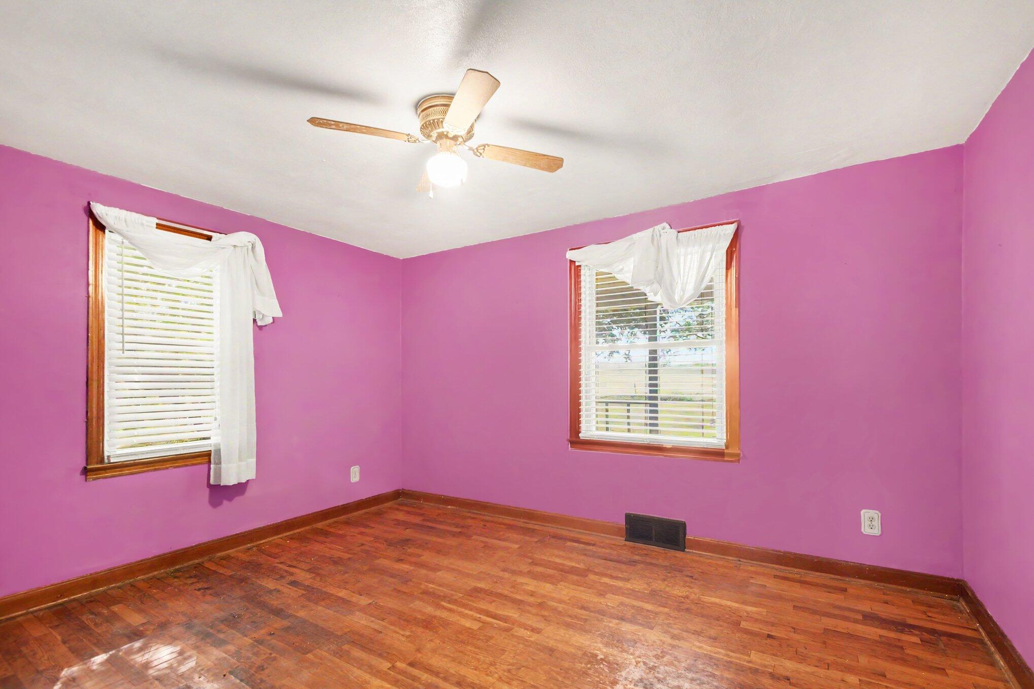 21648 E Us-12 Edwardsburg MI 49112