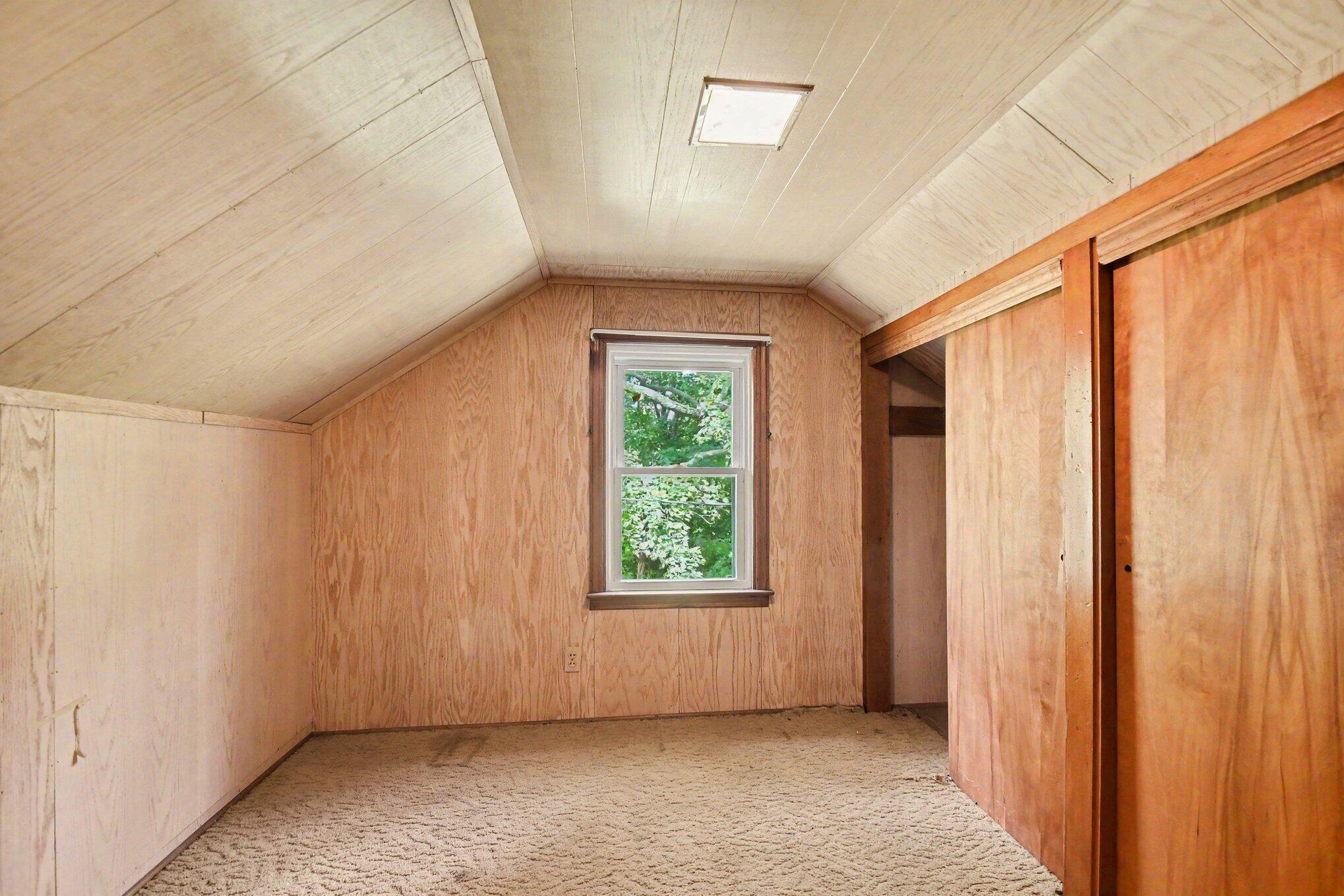 21648 E Us-12 Edwardsburg MI 49112