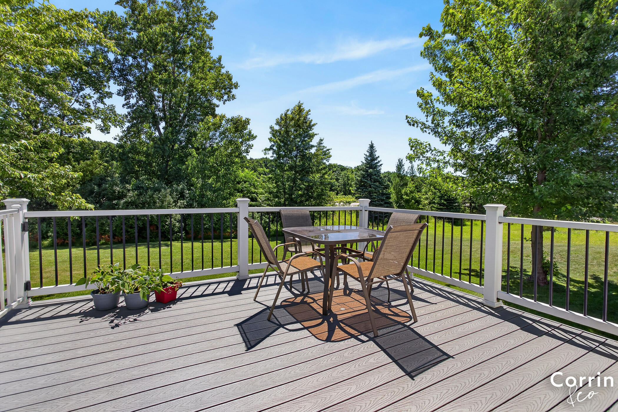 2146 E Maple Court Zeeland MI 49464