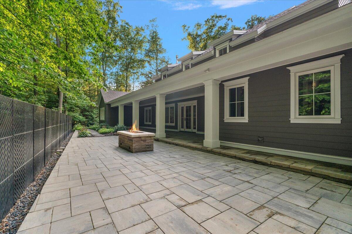 317 N Lakeshore Drive Holland MI 49424