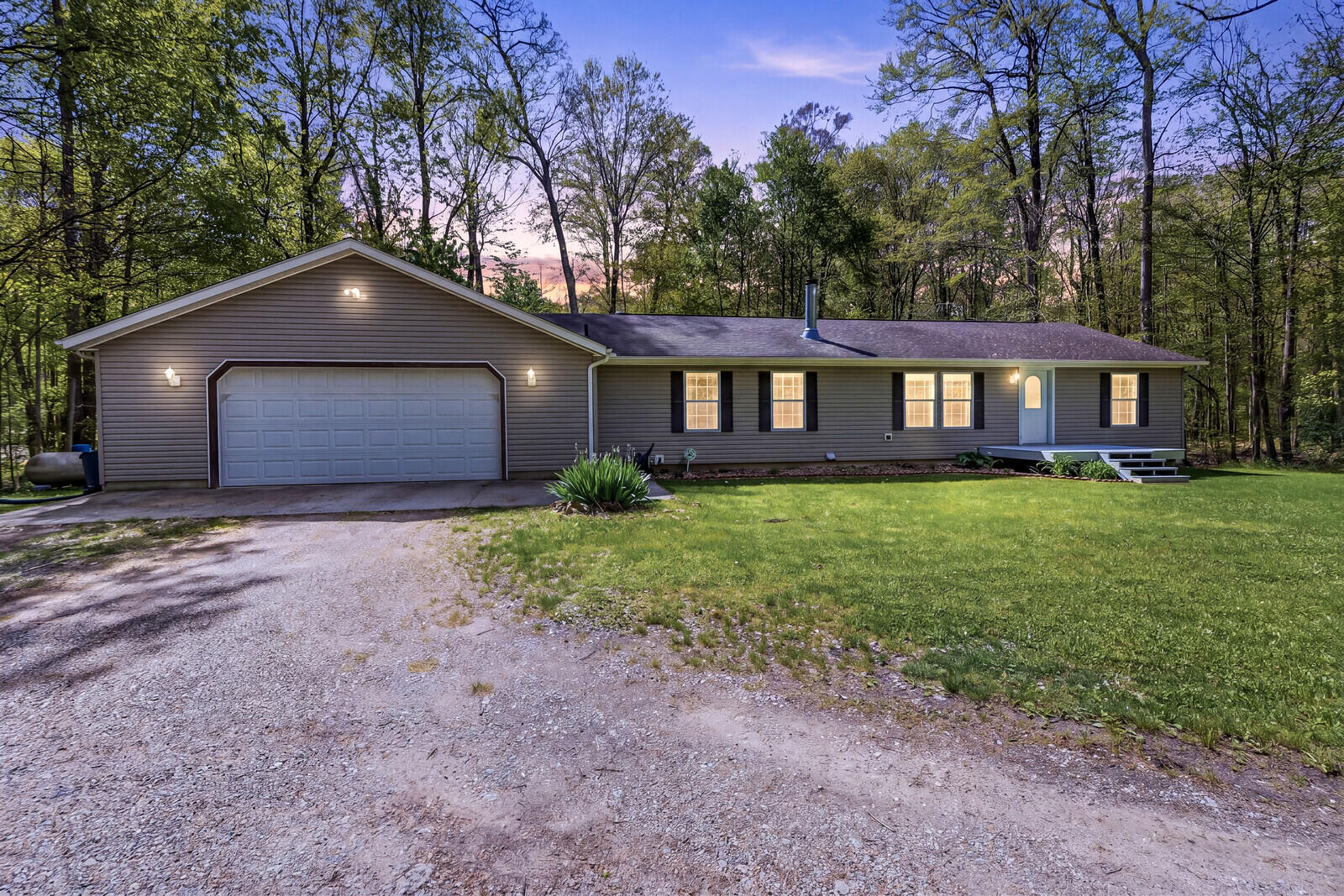 26671 M 60 Cassopolis MI 49031