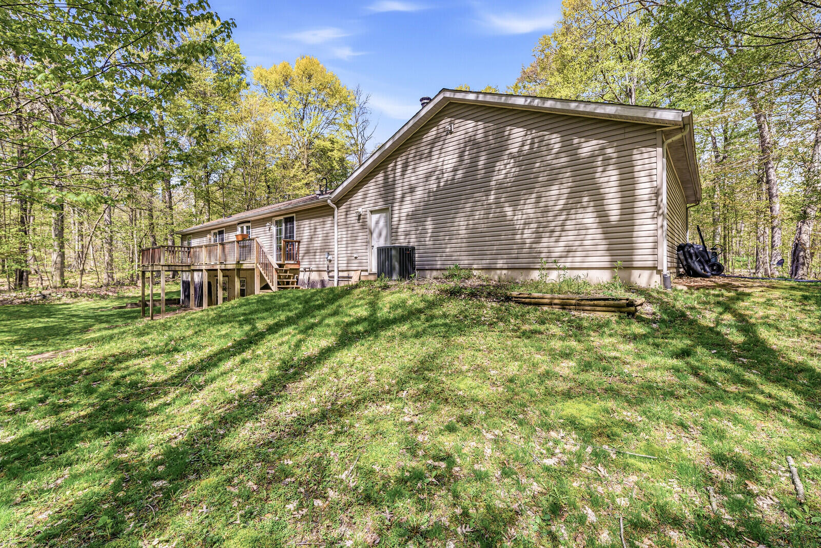 26671 M 60 Cassopolis MI 49031