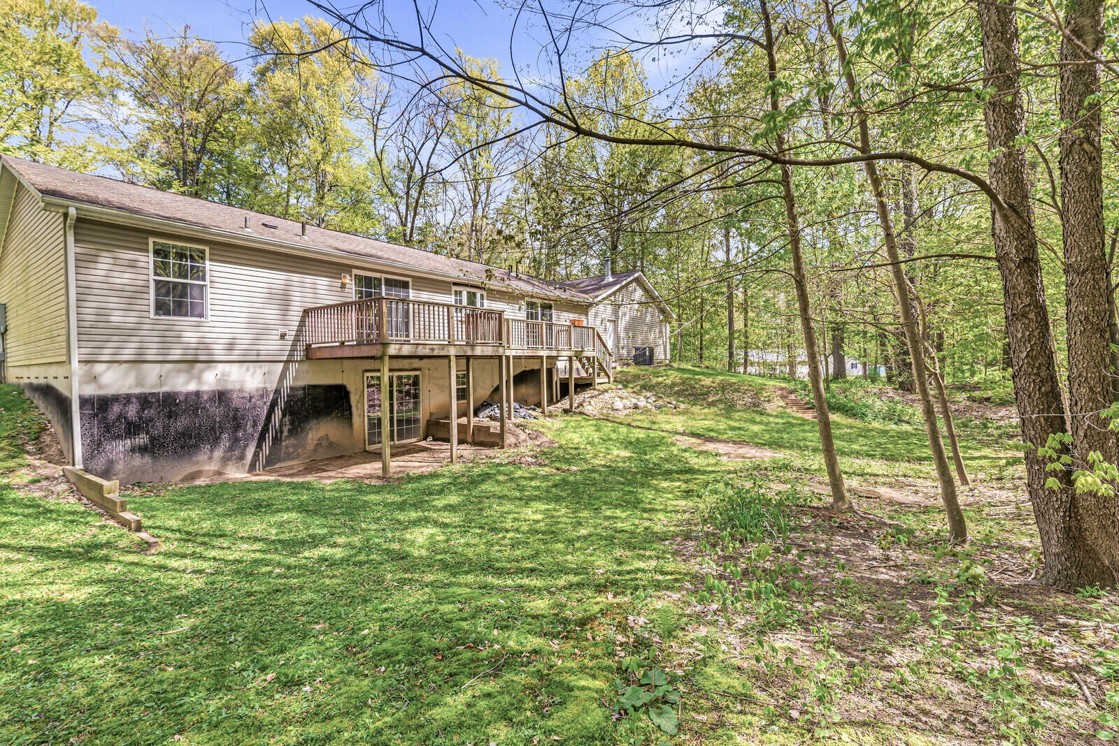 26671 M 60 Cassopolis MI 49031