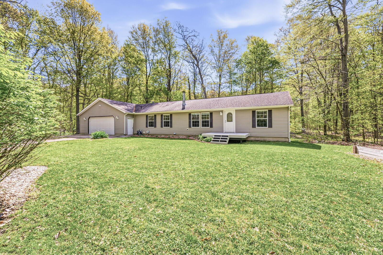 26671 M 60 Cassopolis MI 49031