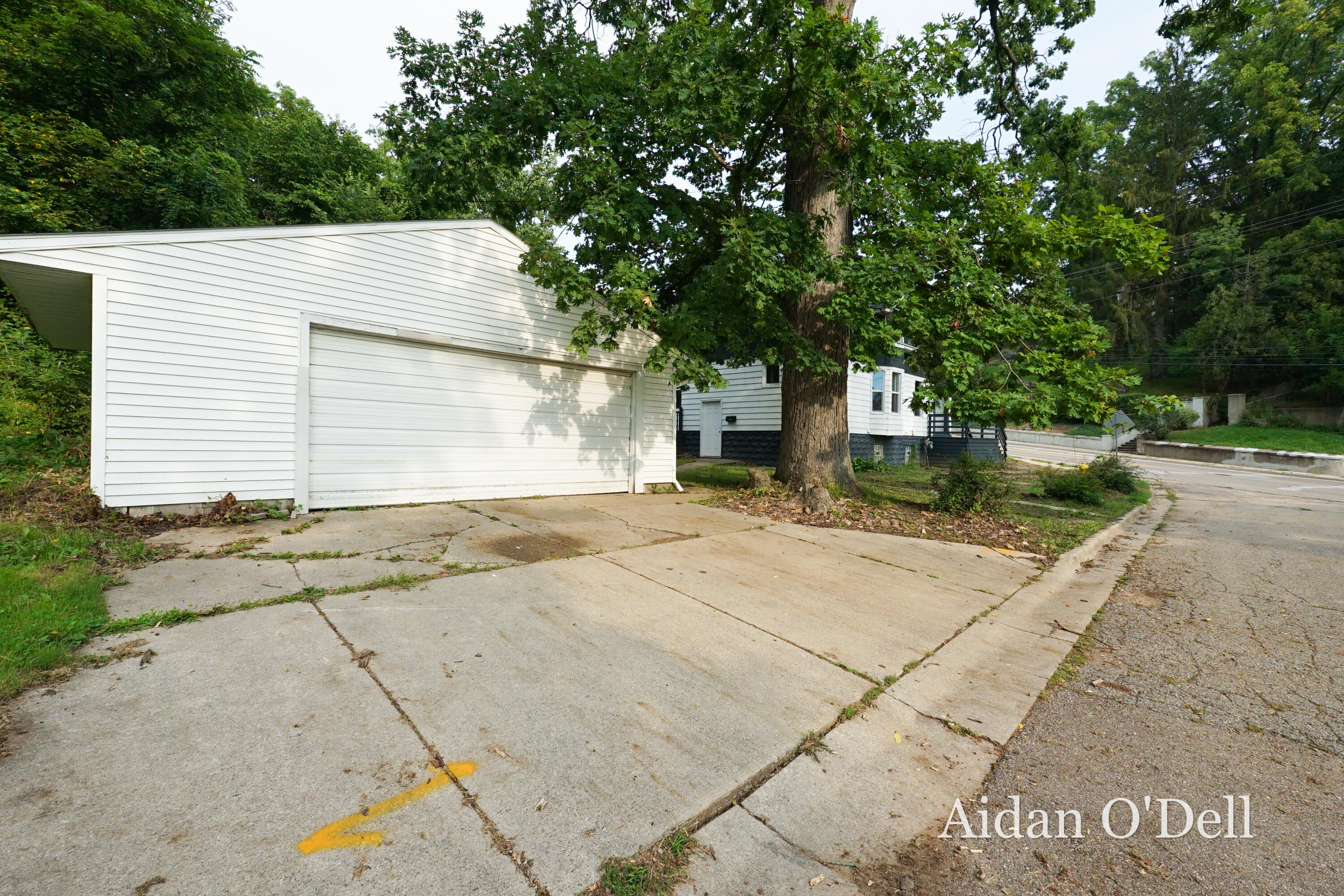 1332 Bridge Street NW Grand Rapids MI 49504
