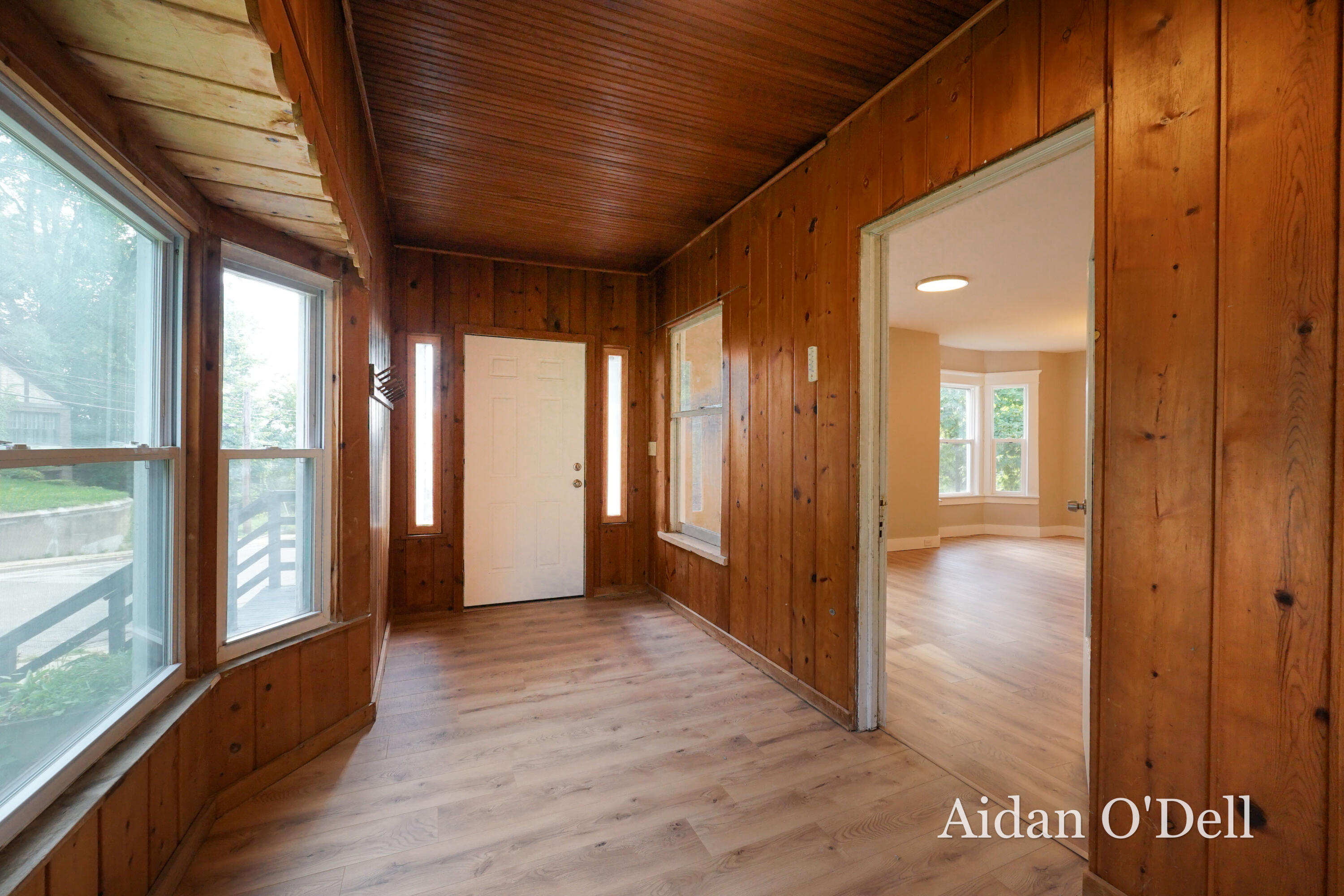 1332 Bridge Street NW Grand Rapids MI 49504