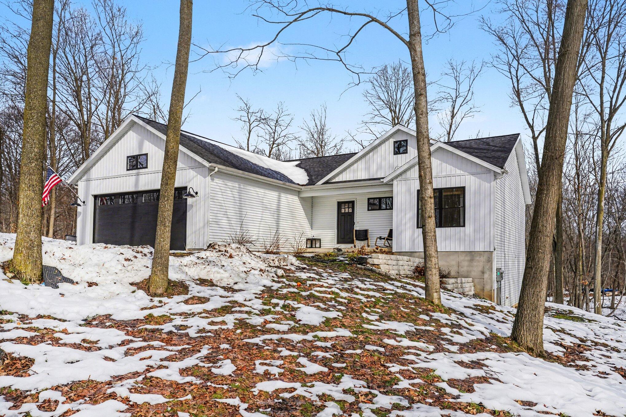 2523 Vanhorn Court Allegan MI 49010