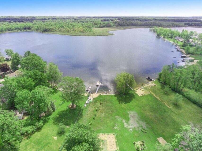 2523 Vanhorn Court Allegan MI 49010