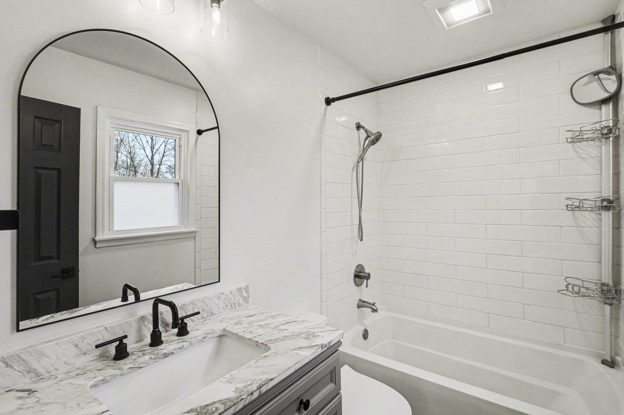 5632 Castleton Lane Kalamazoo MI 49009