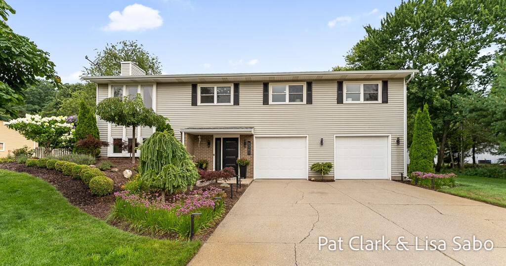 6061 Ridgeview Drive Muskegon MI 49441