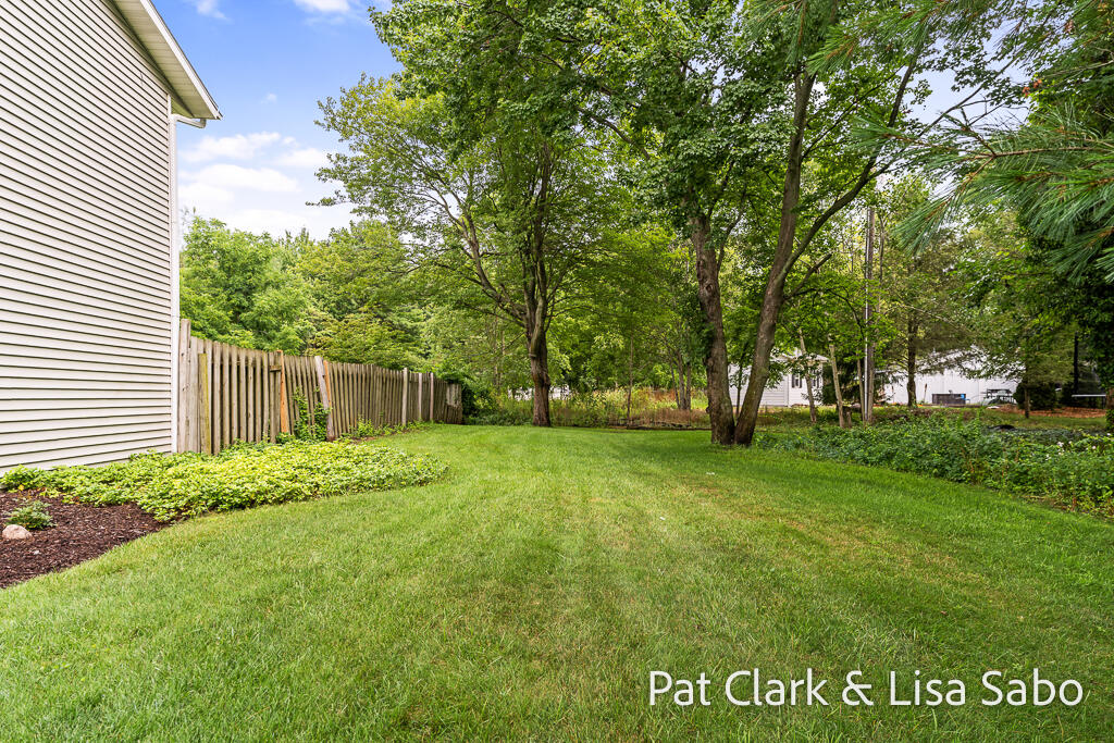 6061 Ridgeview Drive Muskegon MI 49441