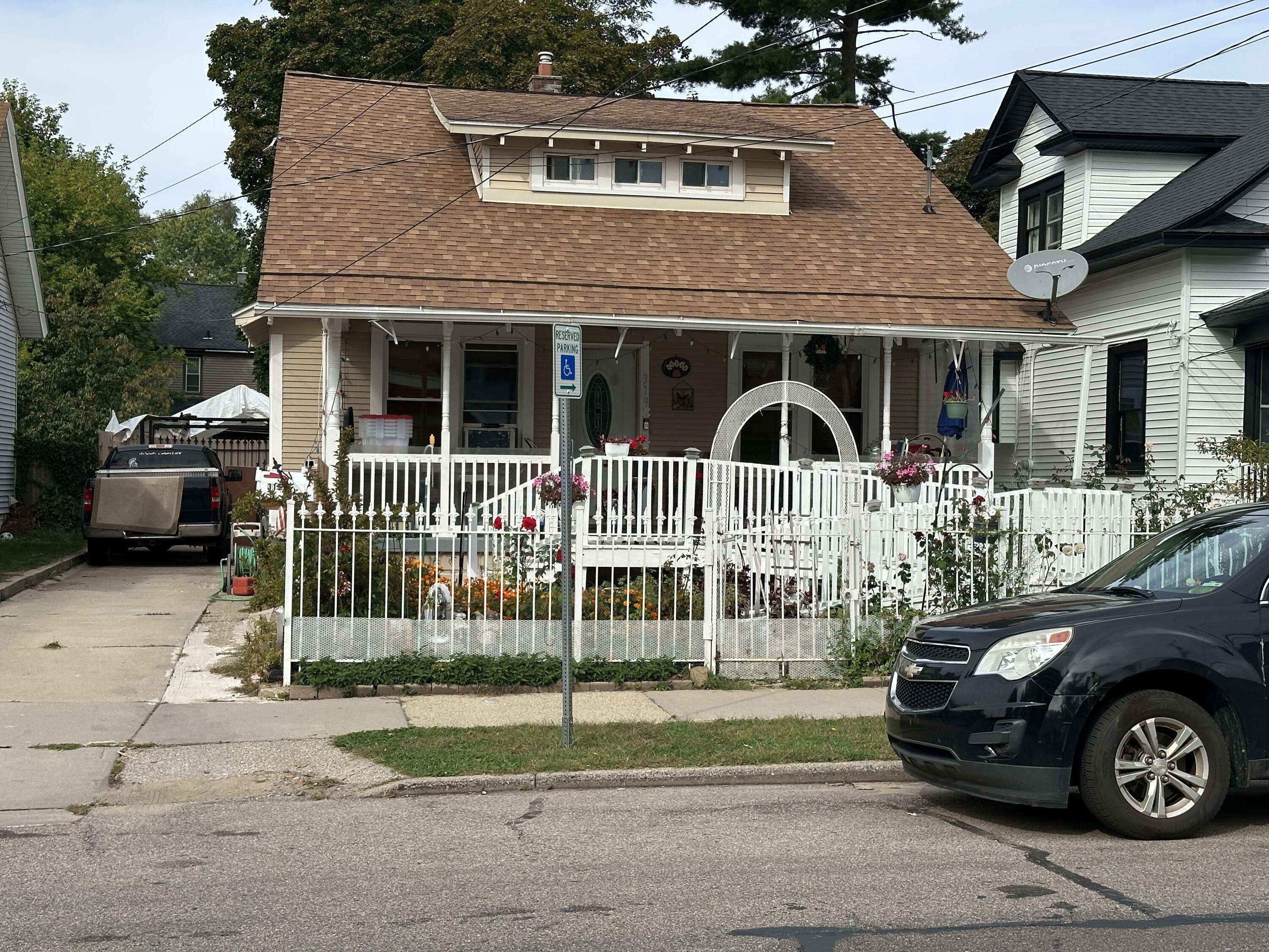 319 Griggs Street SE Grand Rapids MI 49507