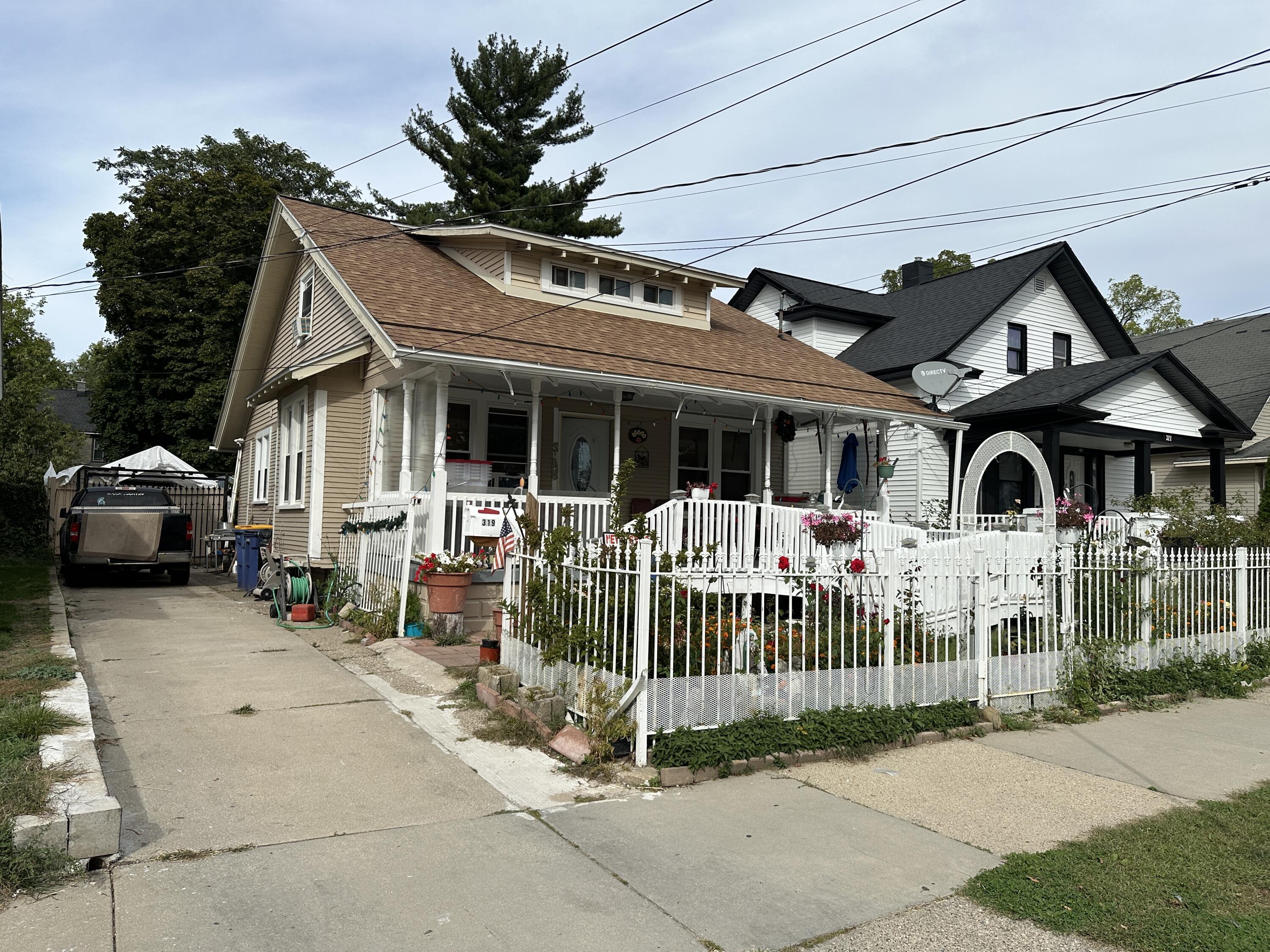 319 Griggs Street SE Grand Rapids MI 49507