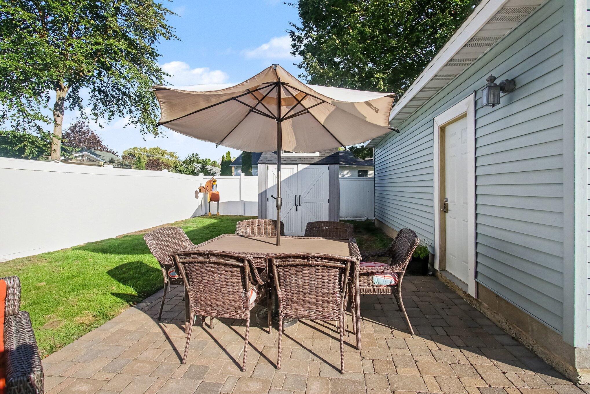 111 Aylworth Court South Haven MI 49090