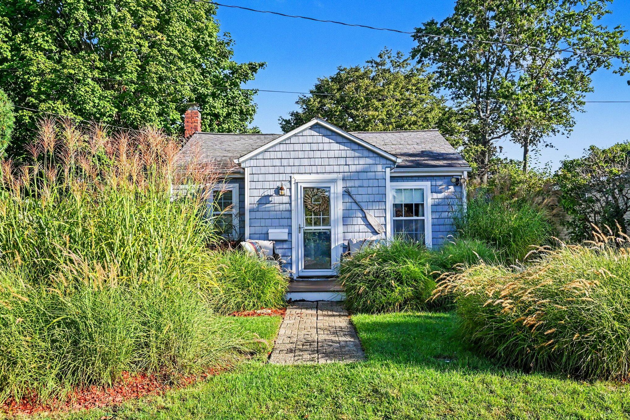 111 Aylworth Court South Haven MI 49090