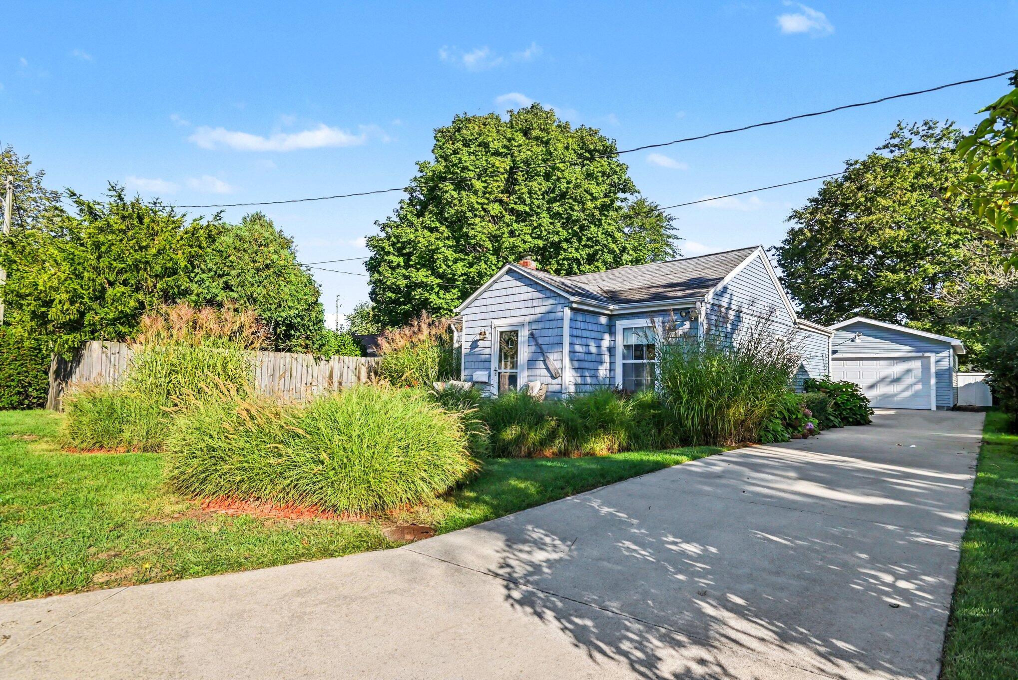111 Aylworth Court South Haven MI 49090