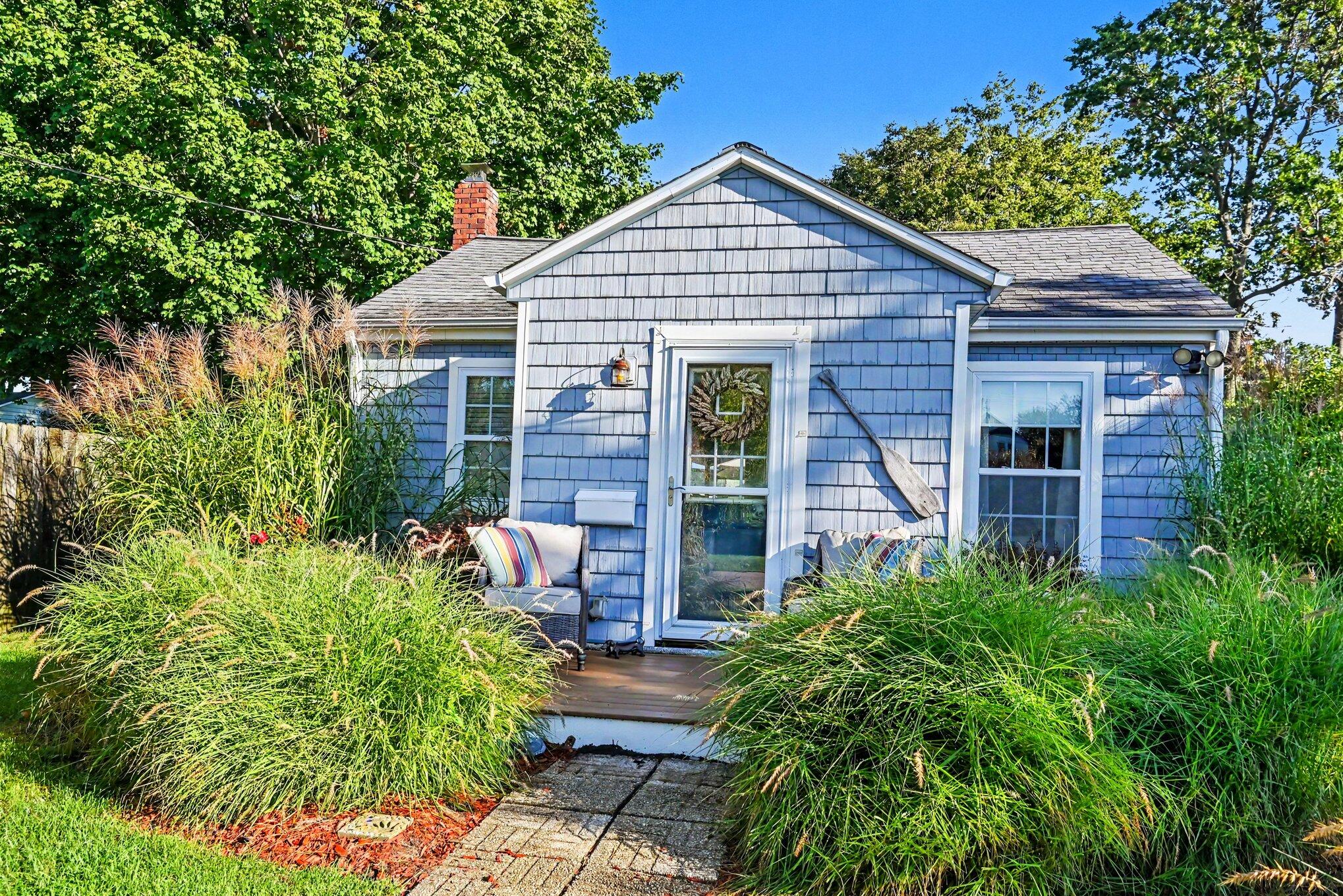 111 Aylworth Court South Haven MI 49090