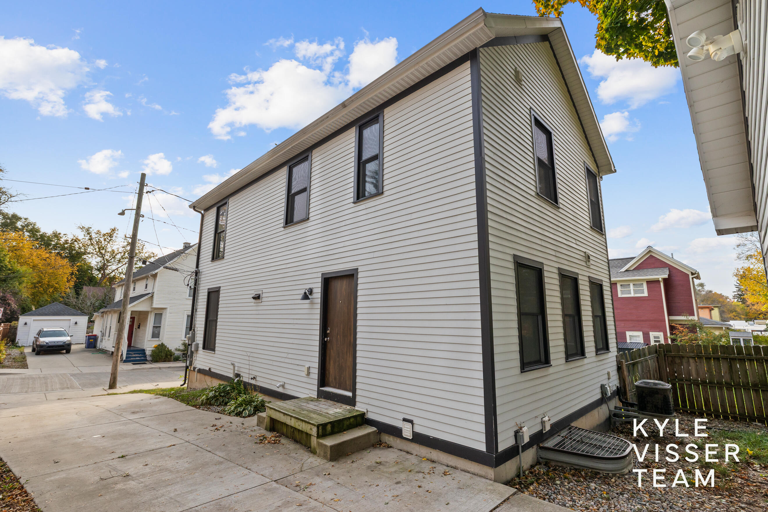 329 Visser Place SE Grand Rapids MI 49506