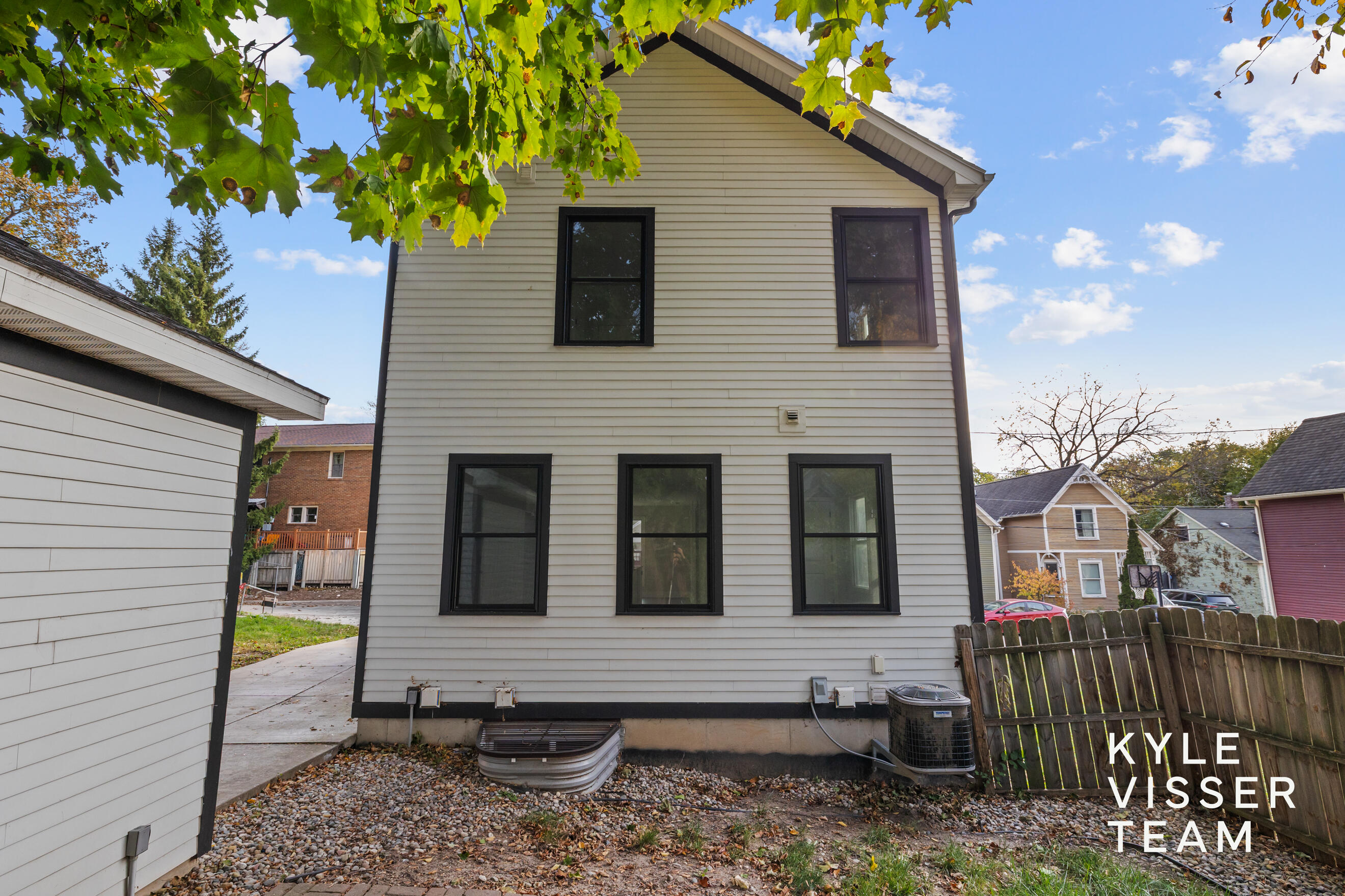 329 Visser Place SE Grand Rapids MI 49506