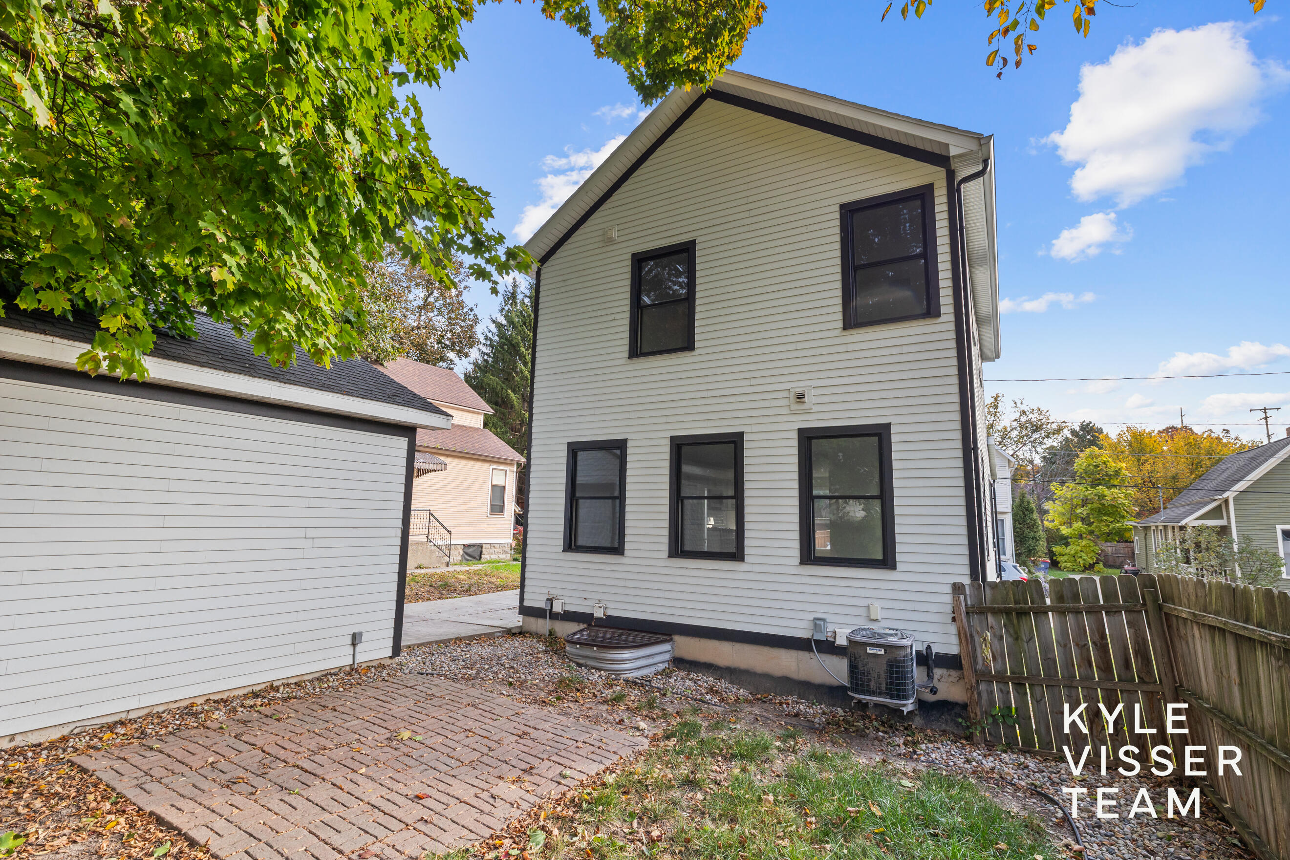 329 Visser Place SE Grand Rapids MI 49506