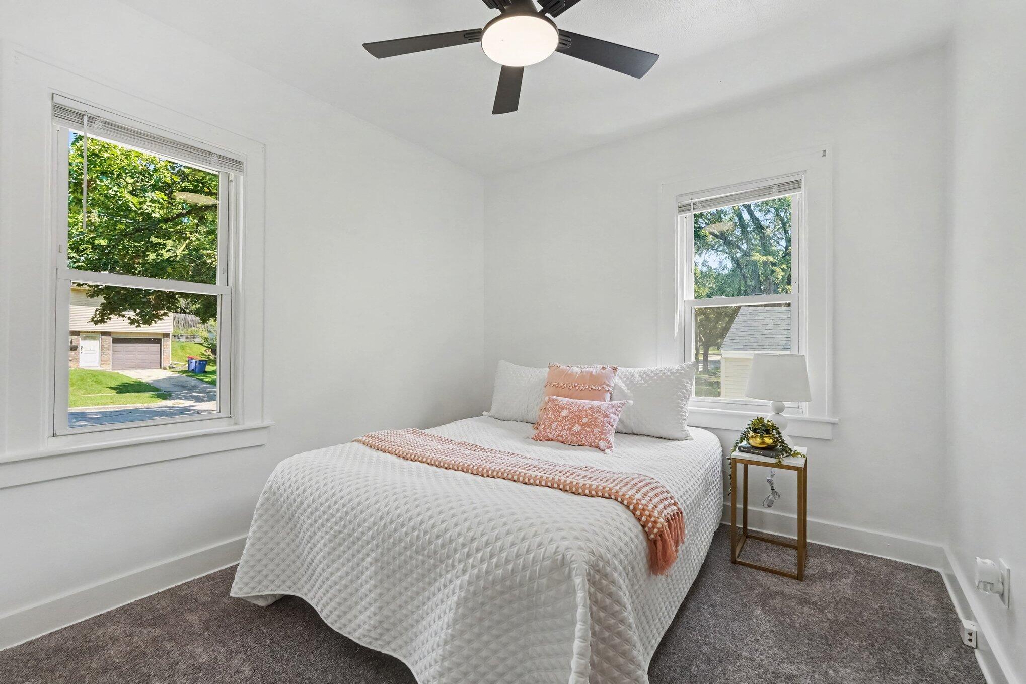 934 Diamond Avenue NE Grand Rapids MI 49503