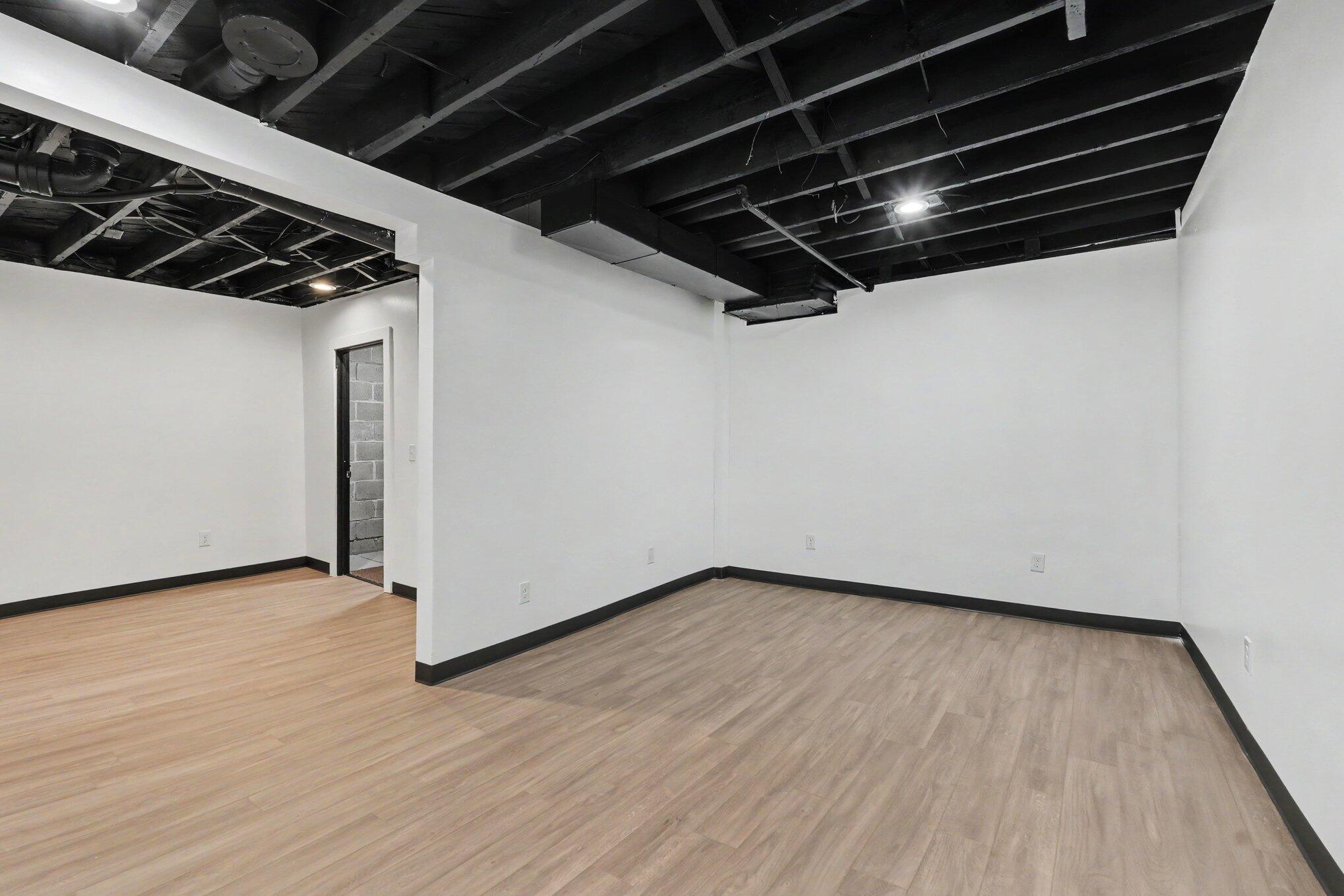 934 Diamond Avenue NE Grand Rapids MI 49503