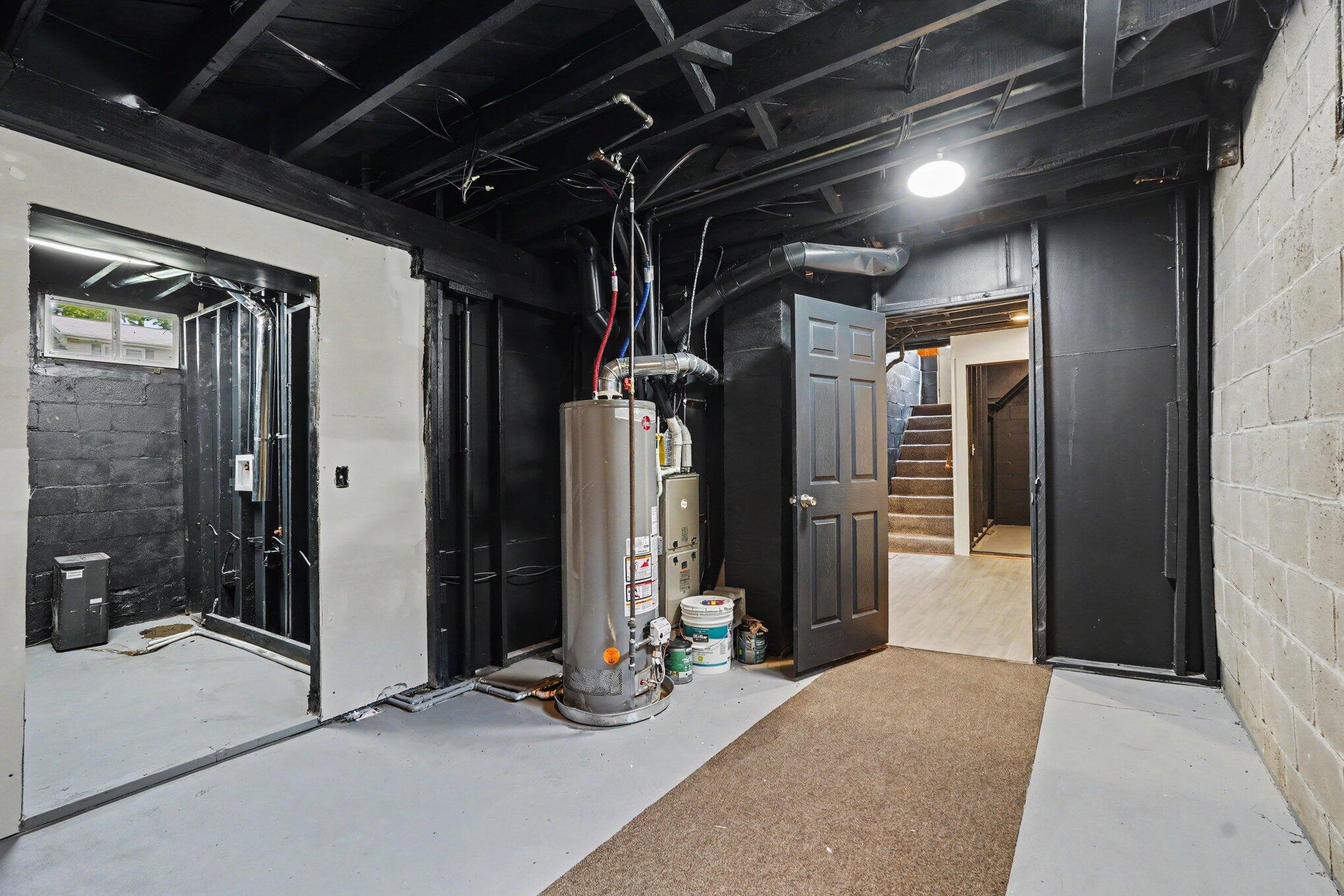 934 Diamond Avenue NE Grand Rapids MI 49503