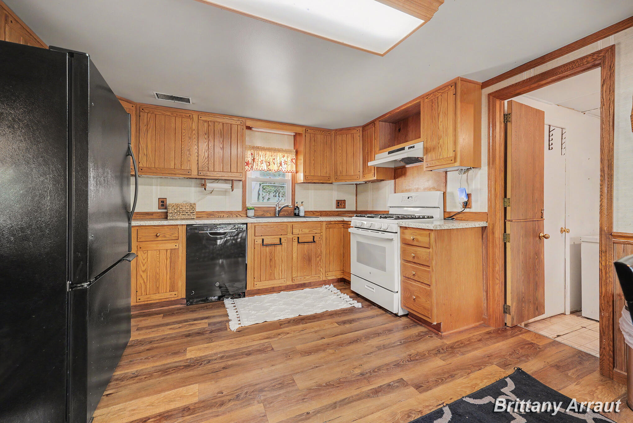 2027 Valentine Street NE Grand Rapids MI 49525
