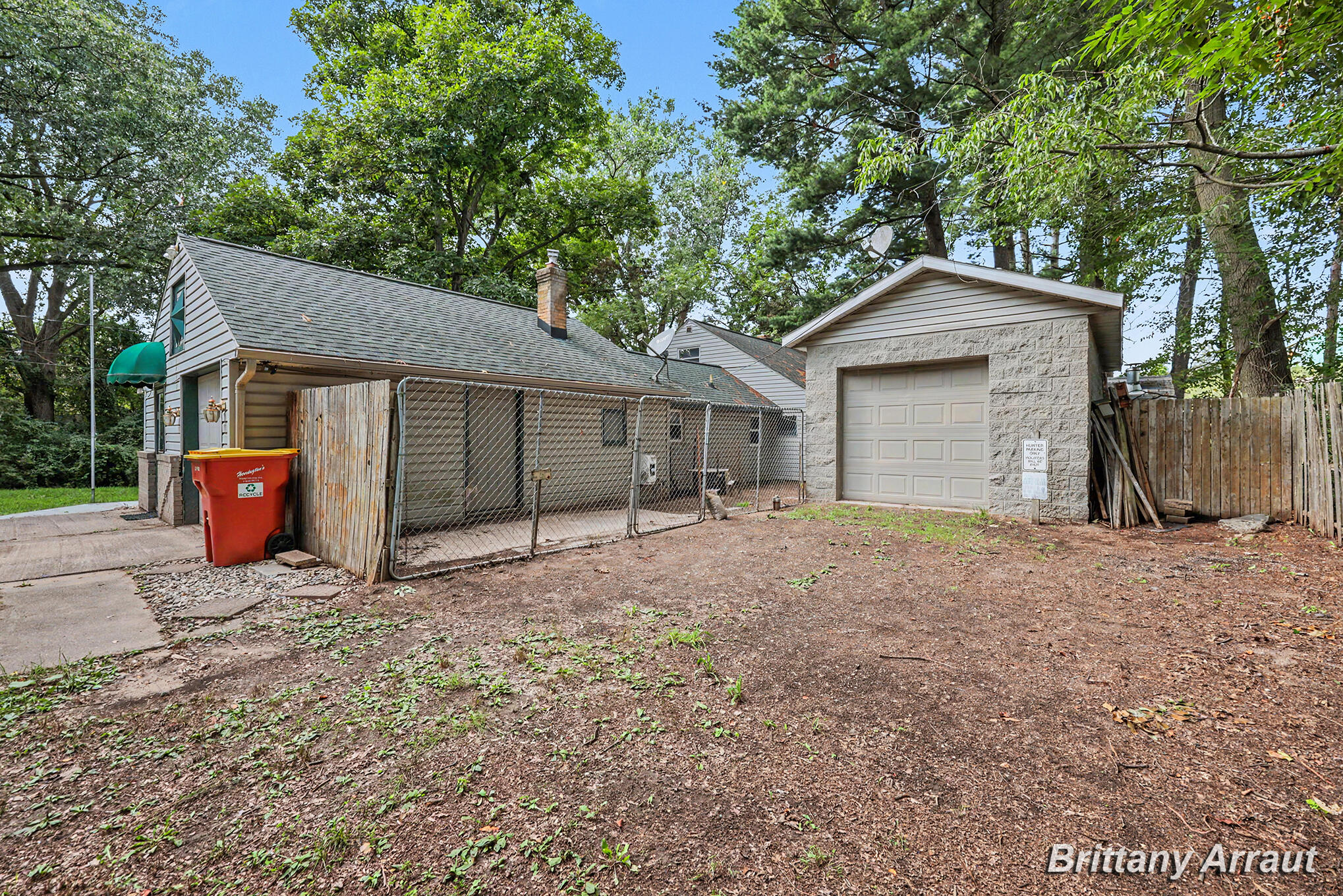 2027 Valentine Street NE Grand Rapids MI 49525
