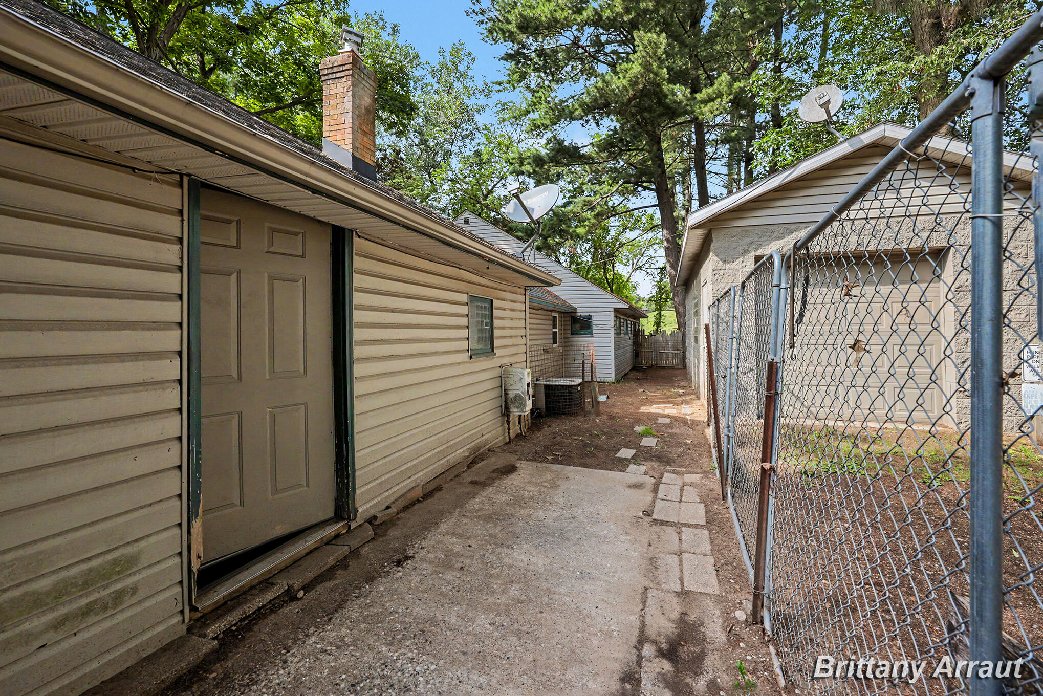 2027 Valentine Street NE Grand Rapids MI 49525