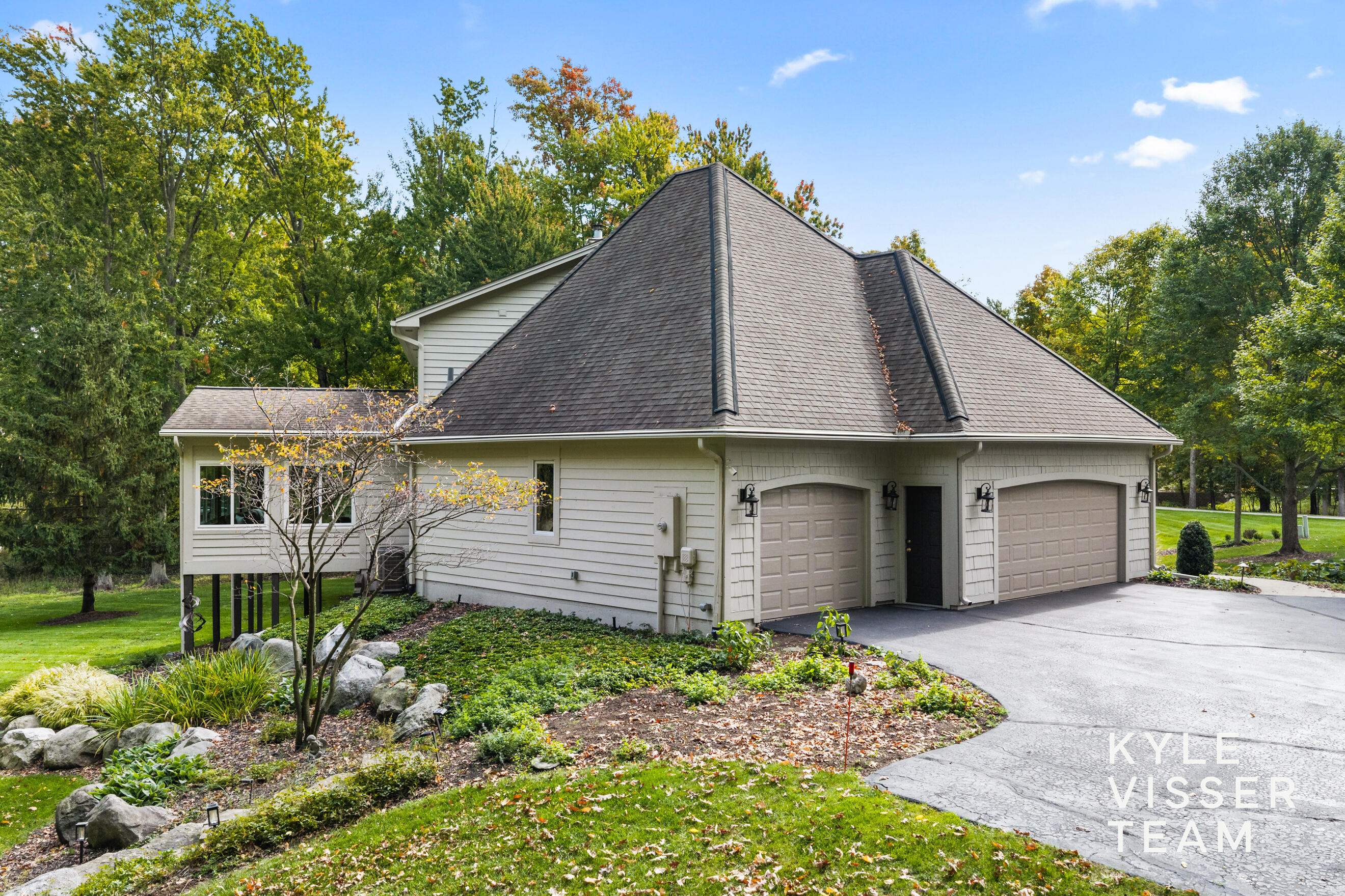 4804 Tall Pines Drive SE Grand Rapids MI 49546