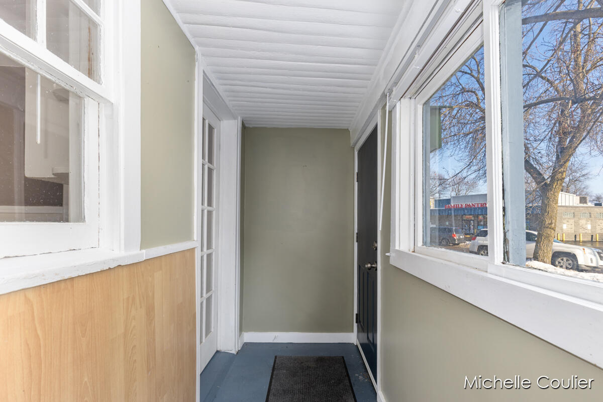 820 5th Street NW Grand Rapids MI 49504