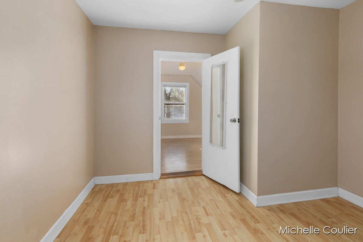 820 5th Street NW Grand Rapids MI 49504