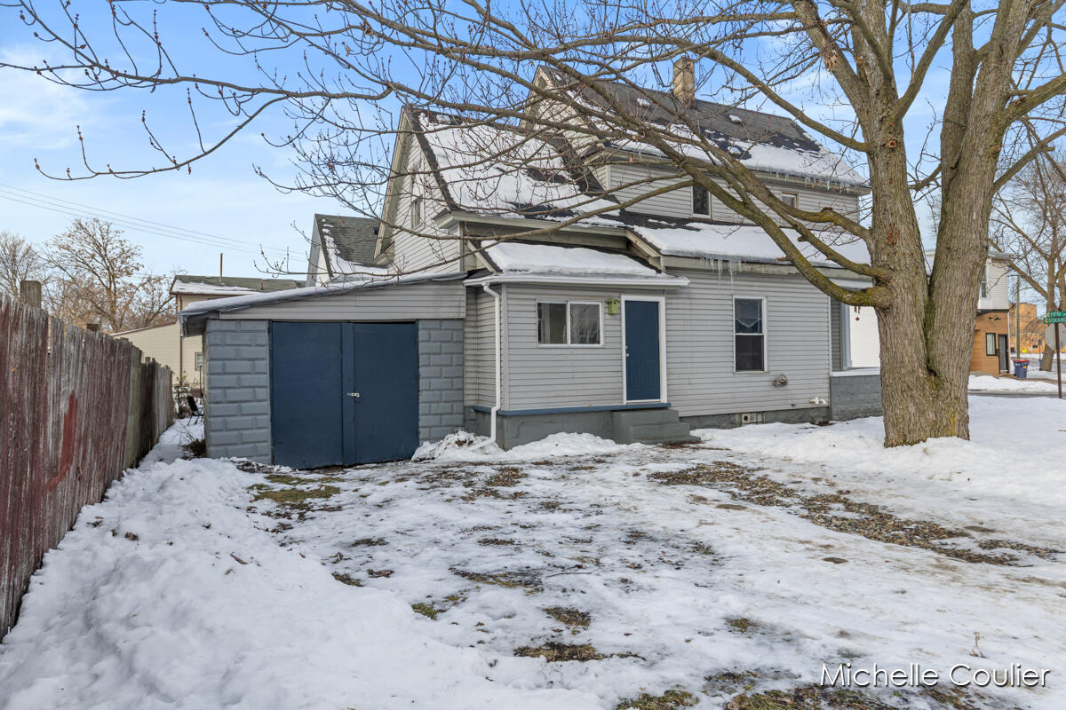 820 5th Street NW Grand Rapids MI 49504