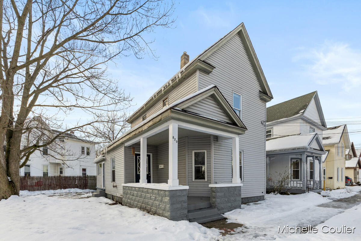 820 5th Street NW Grand Rapids MI 49504