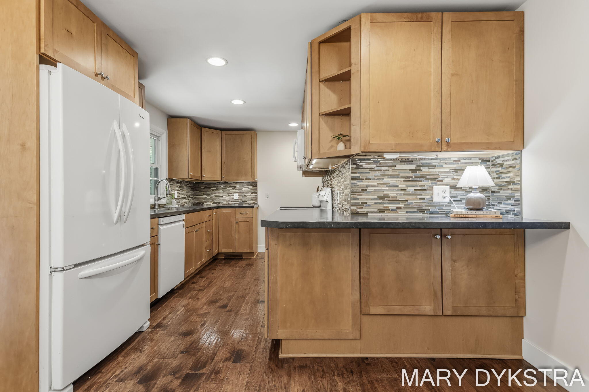 585 Huizenga Avenue Zeeland MI 49464