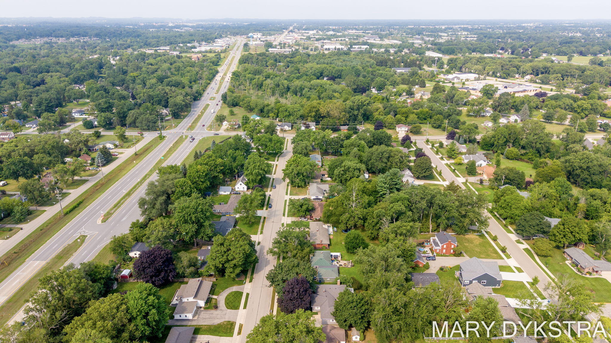 585 Huizenga Avenue Zeeland MI 49464
