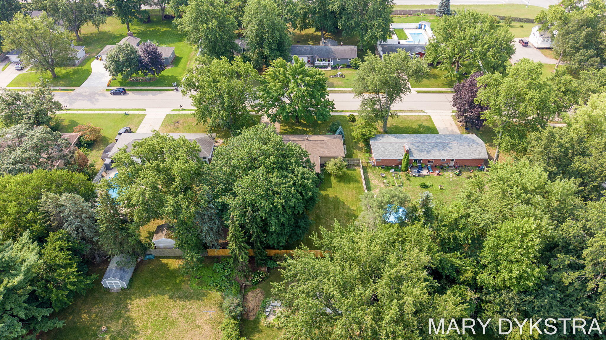 585 Huizenga Avenue Zeeland MI 49464